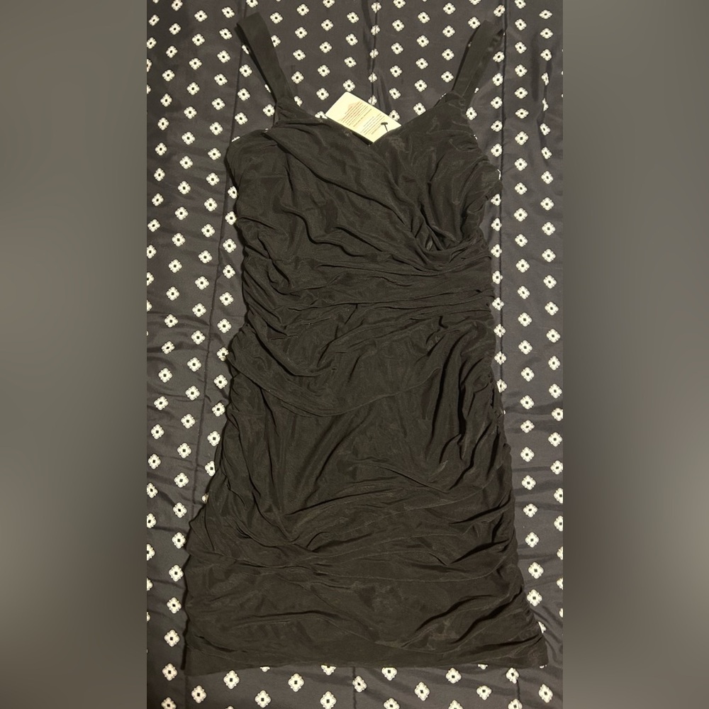 NWT 🔥Fashion Black midi scrunch fabric w/ liner dress- size xl